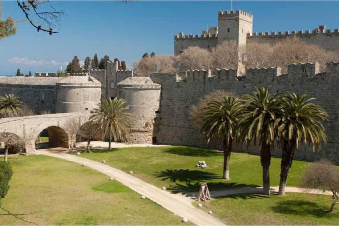 Park House -Beside The Medieval Town Of Rhodes Rhodes City 外观 照片